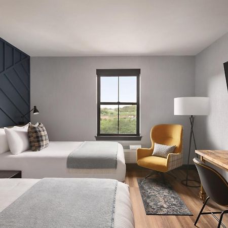 The Eddy Taproom & Hotel Golden Εξωτερικό φωτογραφία